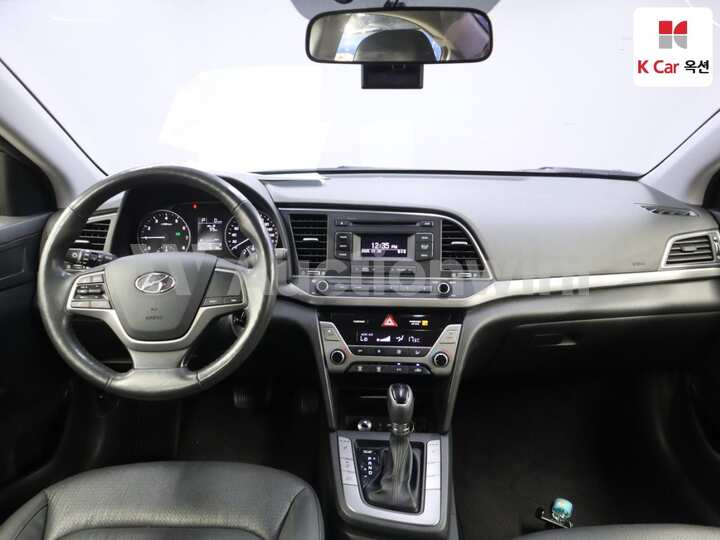 Hyundai Avante AD 2016 — 3
