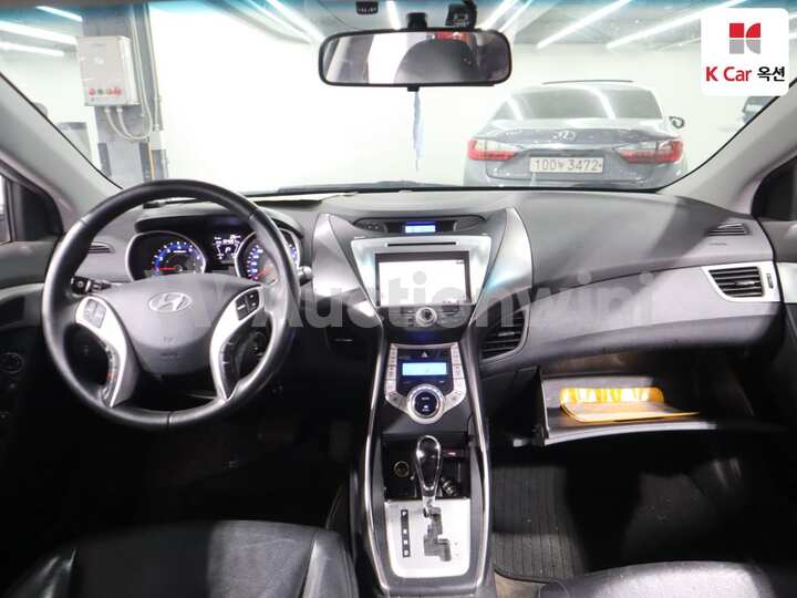 Hyundai Avante MD 2011 — 3
