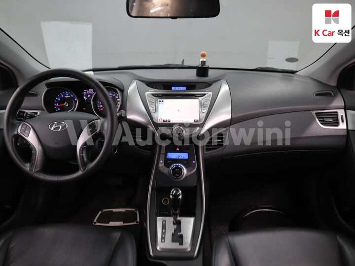 Hyundai Avante MD 2013 — 3