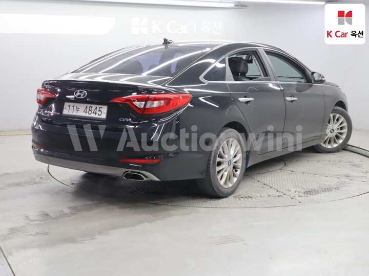 Hyundai LF Sonata 2015 — 2