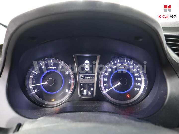Hyundai Grandeur HG 2011 — 5