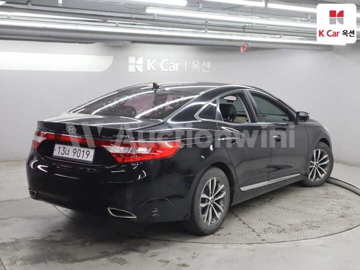 Hyundai Grandeur HG 2011 — 2