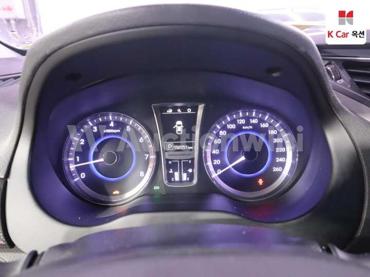 Hyundai Grandeur HG 2015 — 5