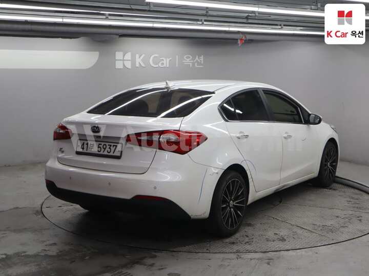 Kia K3 2014 — 2