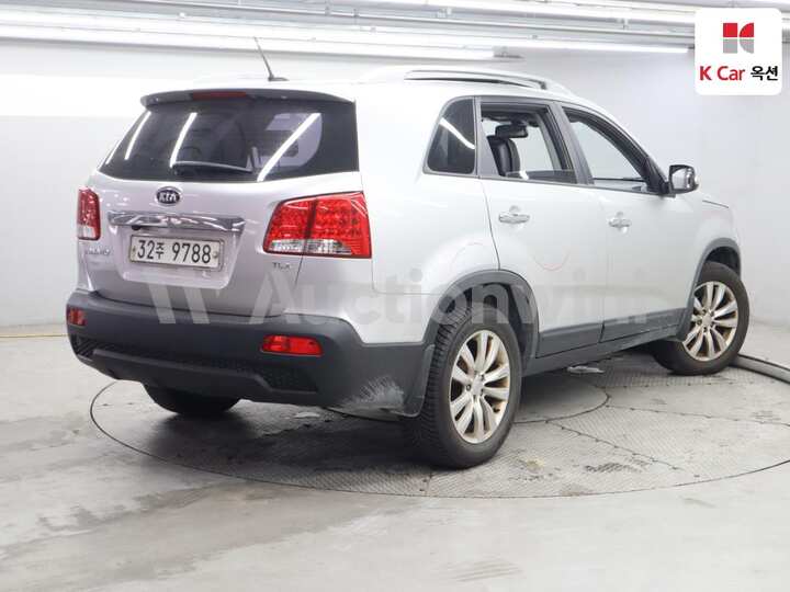 Kia Sorento R 2010 — 2