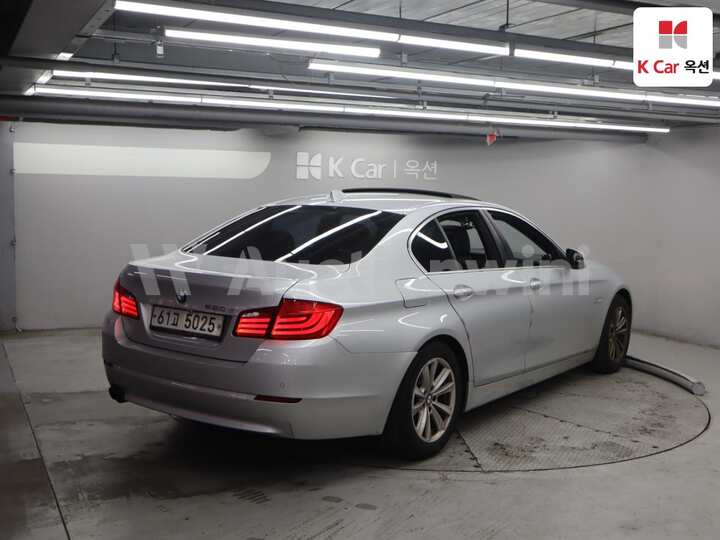 BMW 5 Series (F10) 2011 — 2