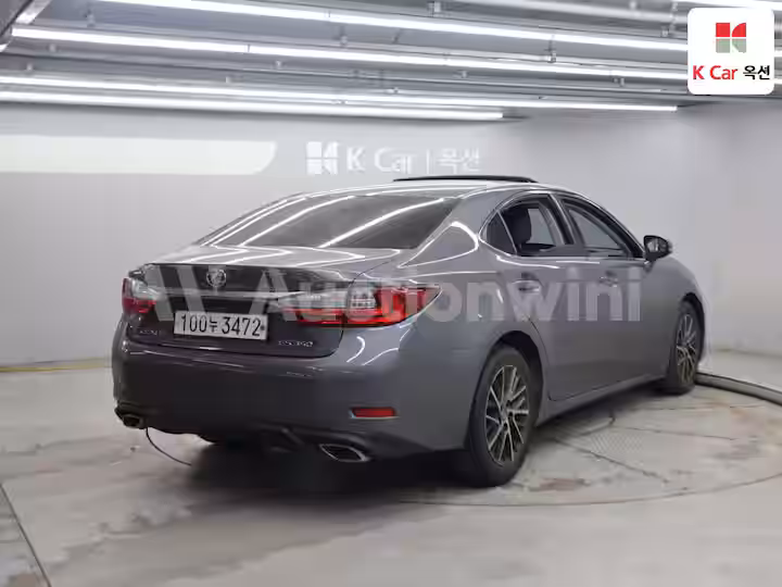Lexus New ES 350 2017 — 2