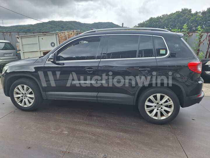 Volkswagen Tiguan 2011 — 2