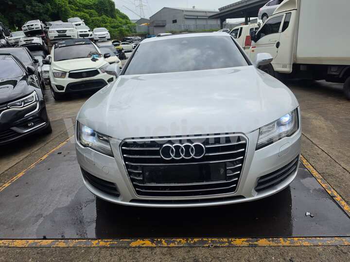 Audi A7 2012 — 2
