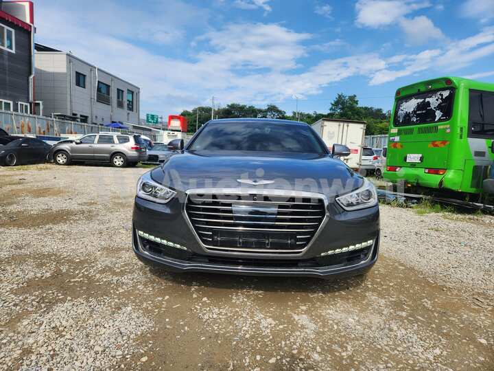Genesis EQ900 2016 — 2