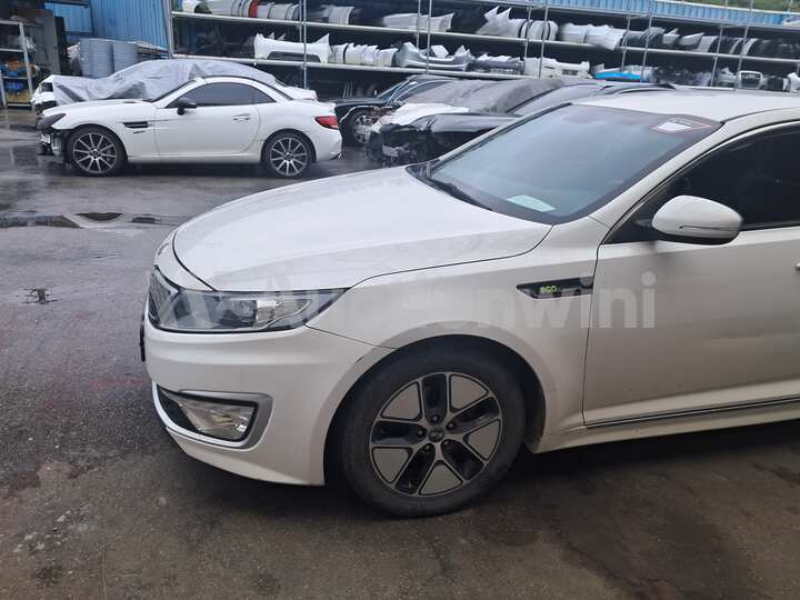 Kia K5 Hybrid 2013 — 2