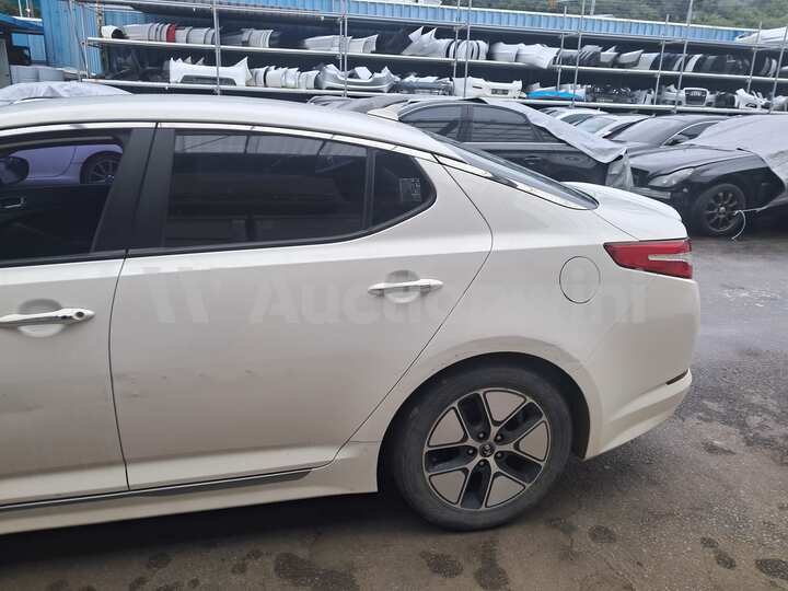 Kia K5 Hybrid 2013 — 3