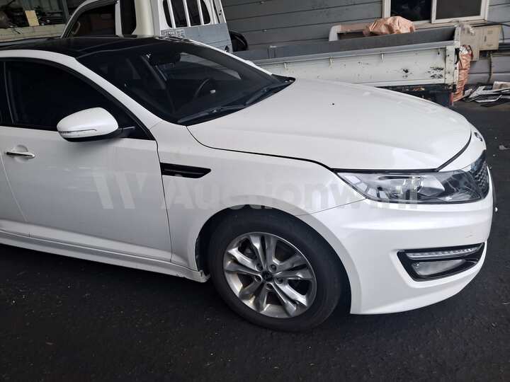 Kia K5 2011 — 5