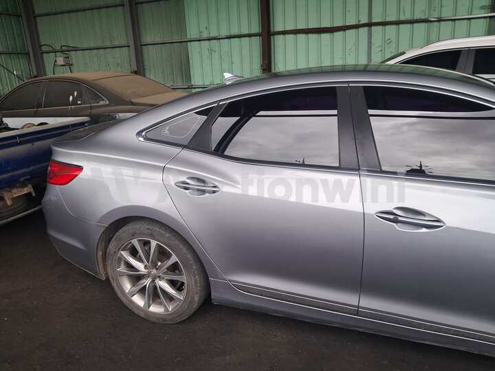 Hyundai Grandeur HG 2015 — 5