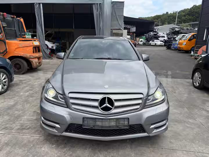 Mercedes Benz C Class W204 2012 — 3
