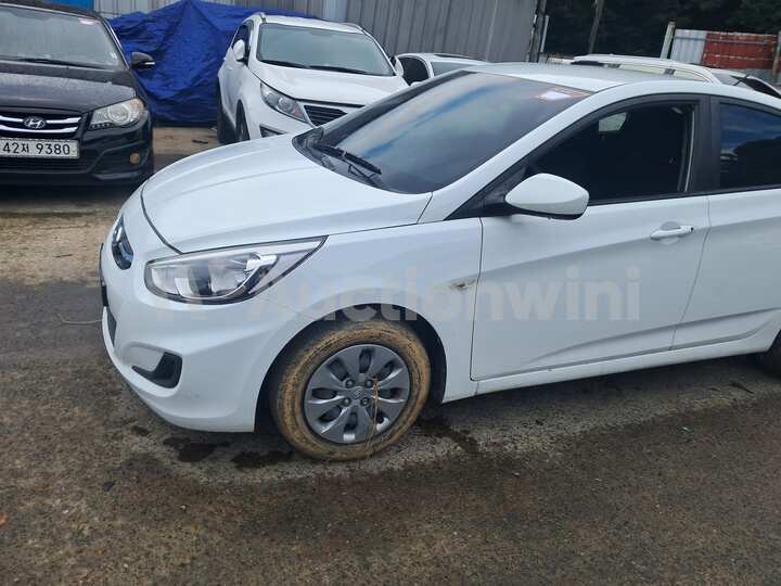 Hyundai Accent 2016 — 2