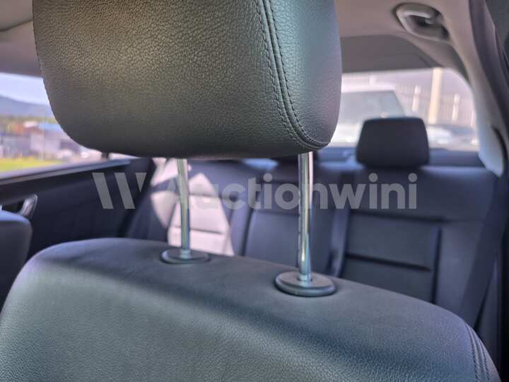 Mercedes Benz E Class W212 2013 — 3