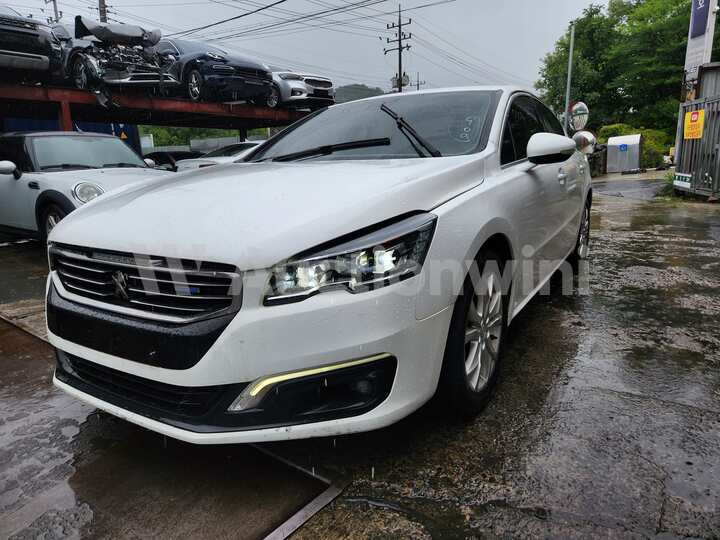 Peugeot 208 2016 — 2