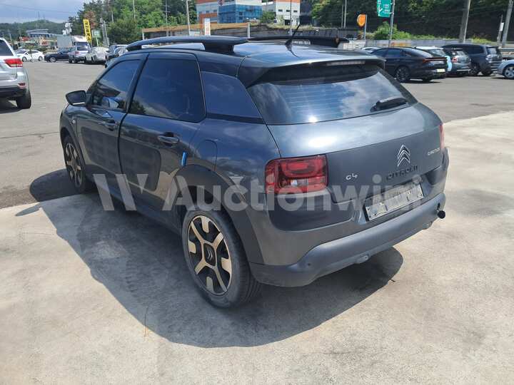 Citroen C4 Cactus 2017 — 3