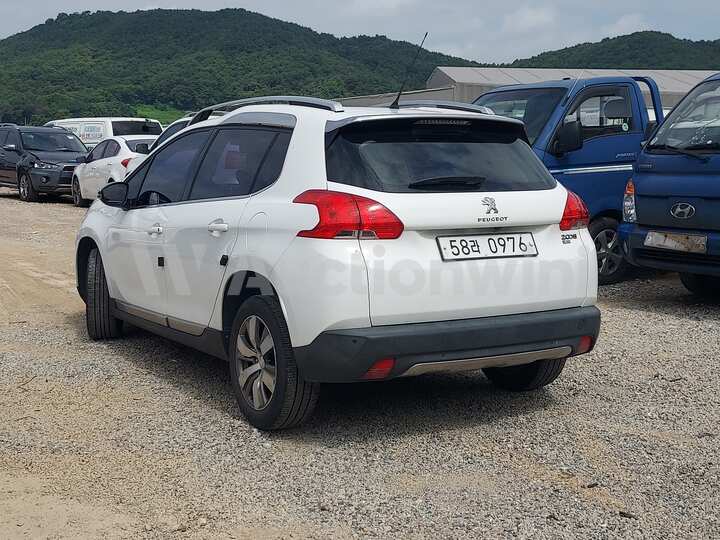 Peugeot 2008 2016 — 3