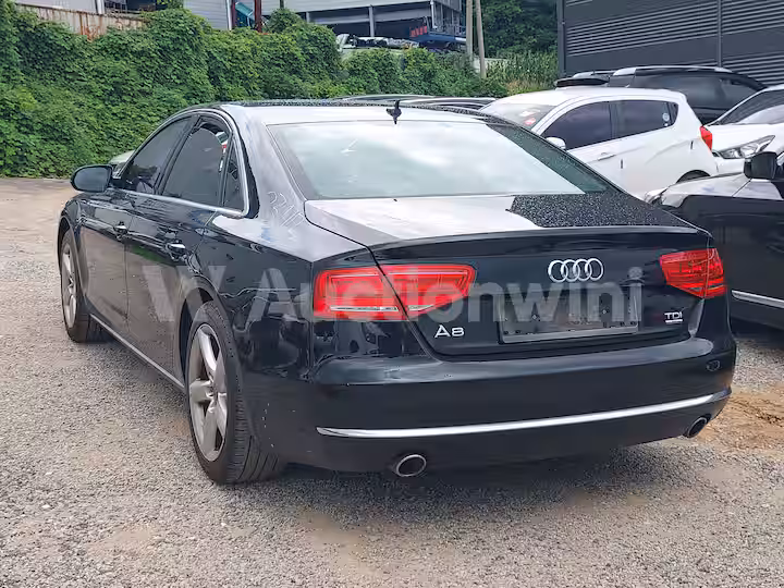 Audi New A8 2012 — 3