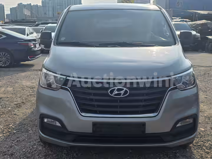 Hyundai The New Grand Starex 2019 — 3