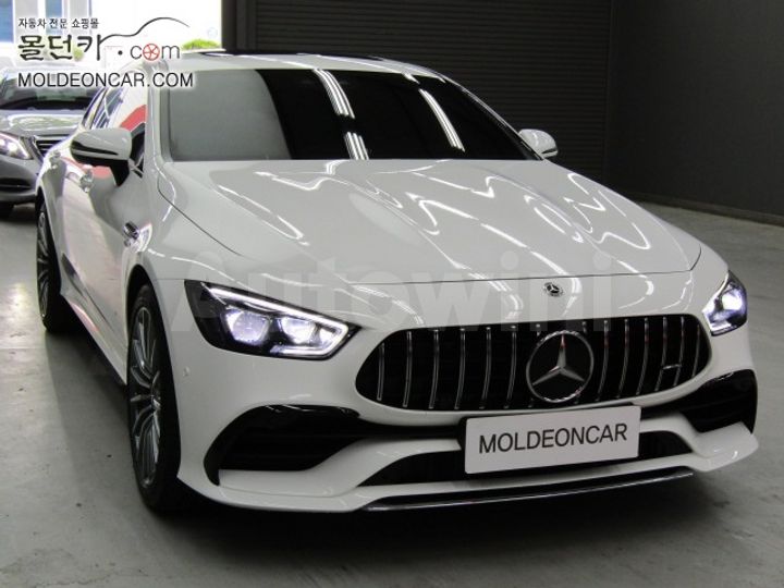 Mercedes Benz AMG GT