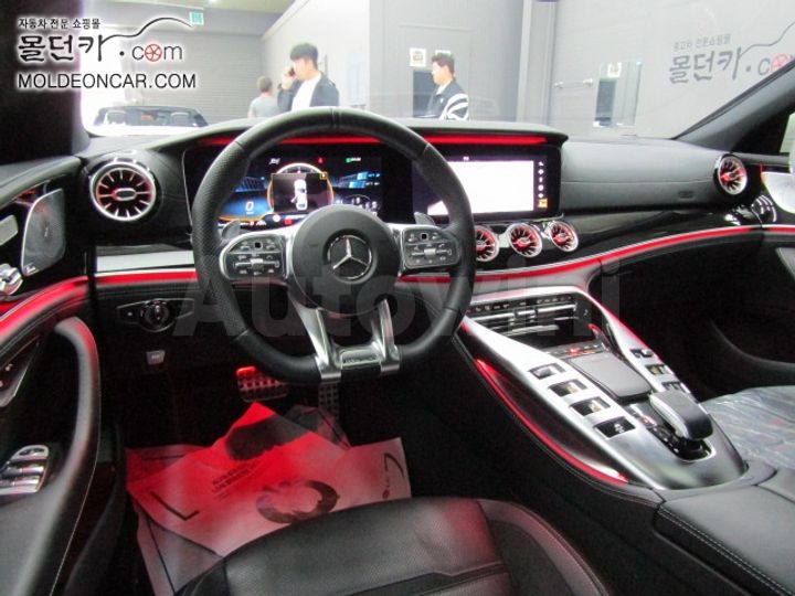 Mercedes Benz AMG GT