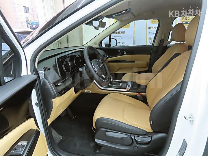 Kia Carnival 2023 — 5