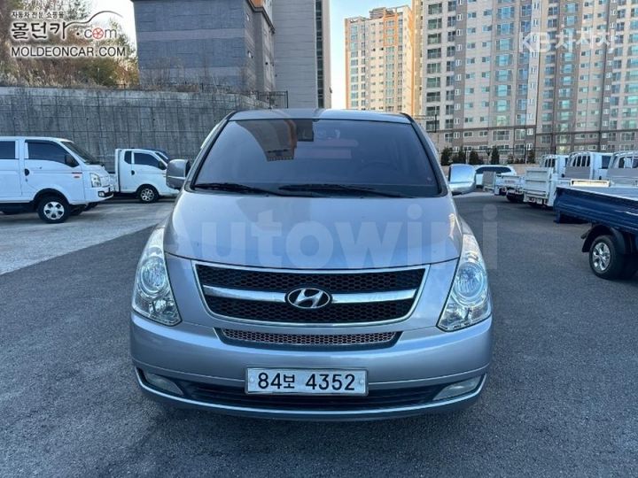 Hyundai Starex 2014 — 2