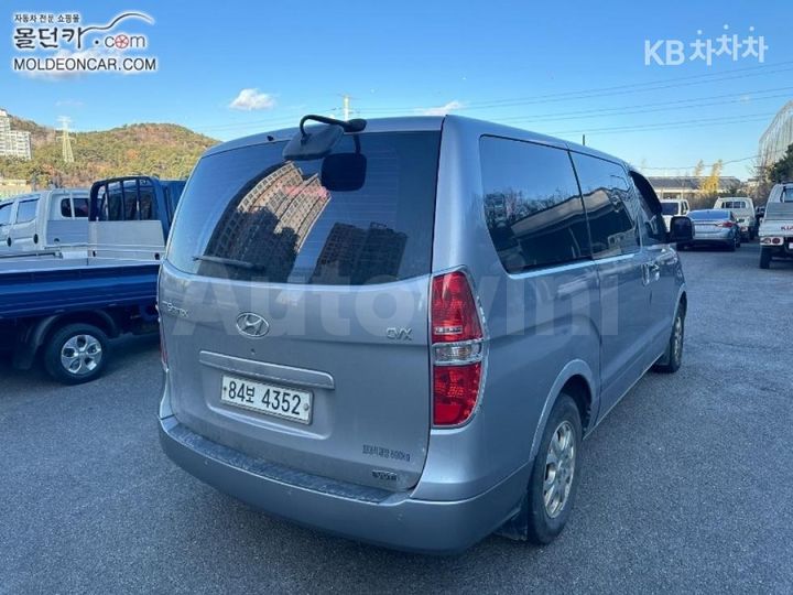 Hyundai Starex 2014 — 4