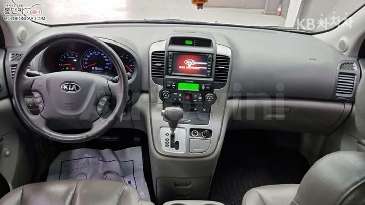 Kia Carnival 2013 — 5