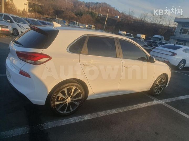 Hyundai i30 2017 — 3