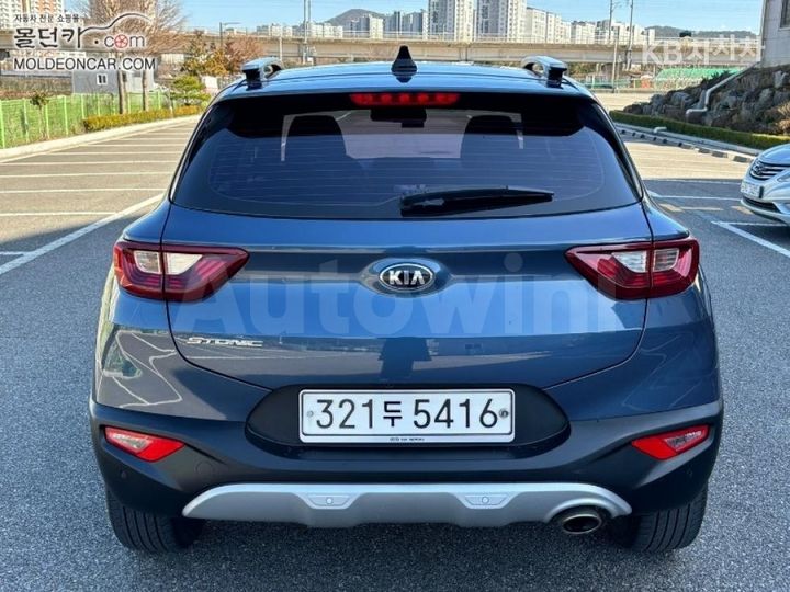 Kia Stonic 2020 — 4