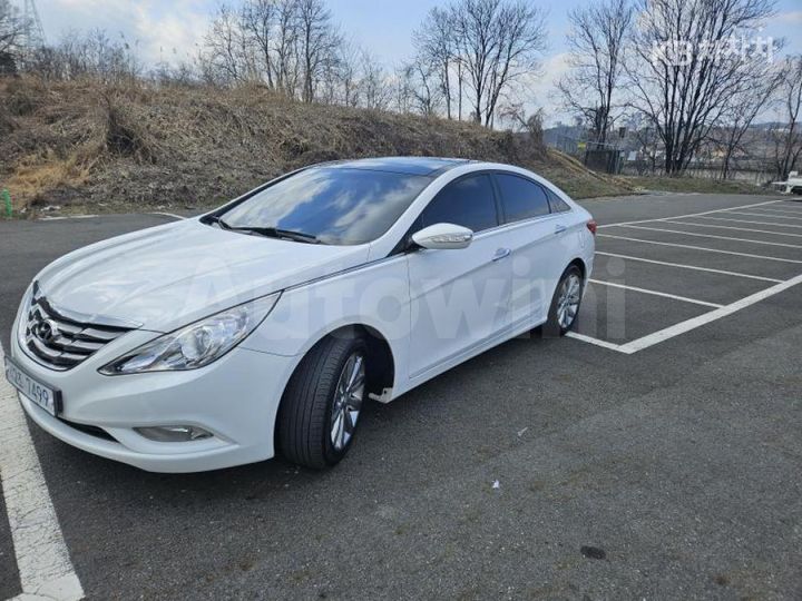 Hyundai Sonata 2011 — 2