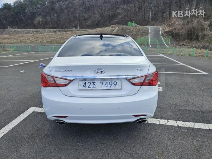 Hyundai Sonata 2011 — 4