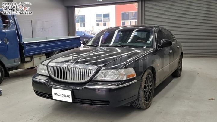 Lincoln Town Car