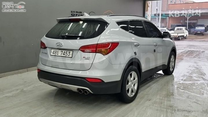 Hyundai SantaFe 2015 — 2