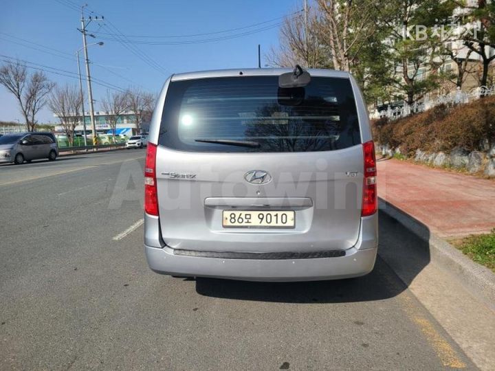 Hyundai Starex 2016 — 4