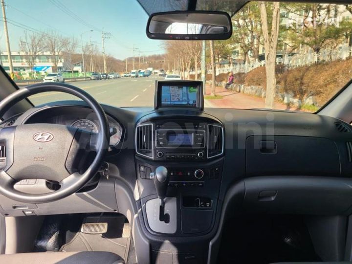 Hyundai Starex 2016 — 5