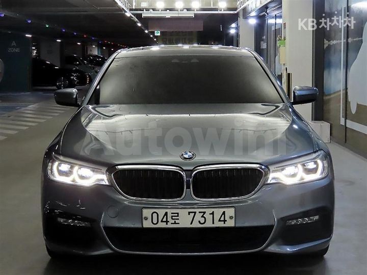 BMW 5 Series 2017 — 2
