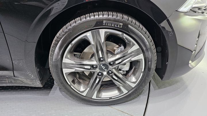 Kia K5 2023 — 5