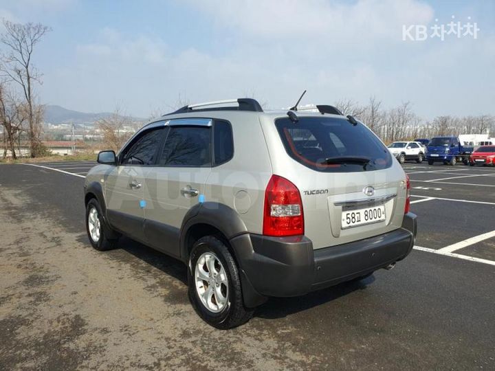 Hyundai Tucson 2009 — 4