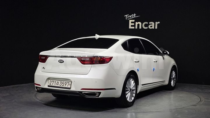 Kia K7 2019 — 2