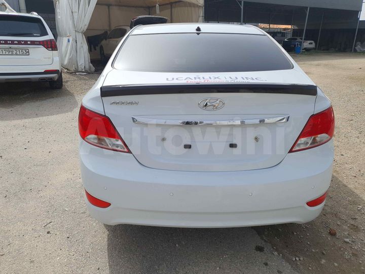 Hyundai Accent 2018 — 5