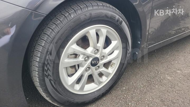 Kia K3 2019 — 5