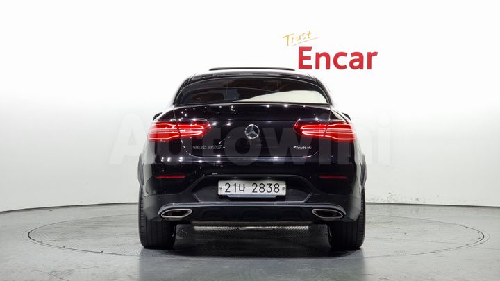 Mercedes Benz GLC Class 2019 — 4