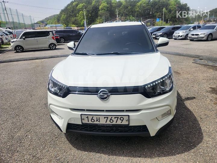 KGM (Ssangyong) Tivoli 2015 — 2