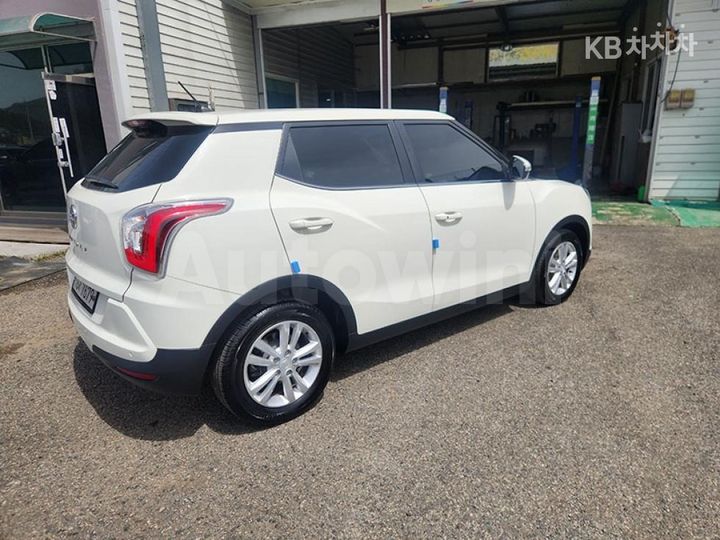 KGM (Ssangyong) Tivoli 2015 — 4
