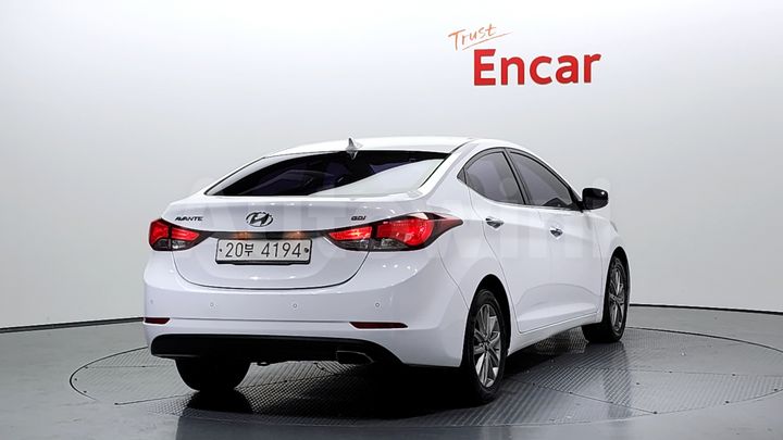 Hyundai Avante 2014 — 2